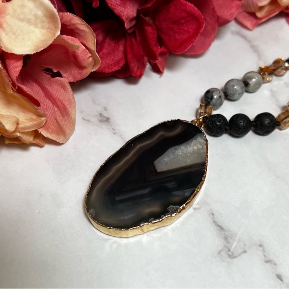 Stunning Natural Stone Beaded Necklace with Gold Dipped Gray Agate Pendant - Picture 10 of 16